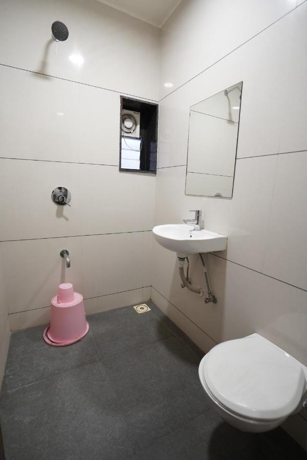Hotel Ravi Residency Nadiād エクステリア 写真